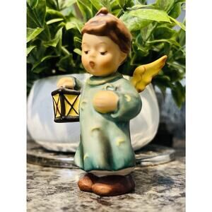 Goebel Hummel Figurine Heavenly Angel 214 Tmk6 Angel With Candle In The Wind